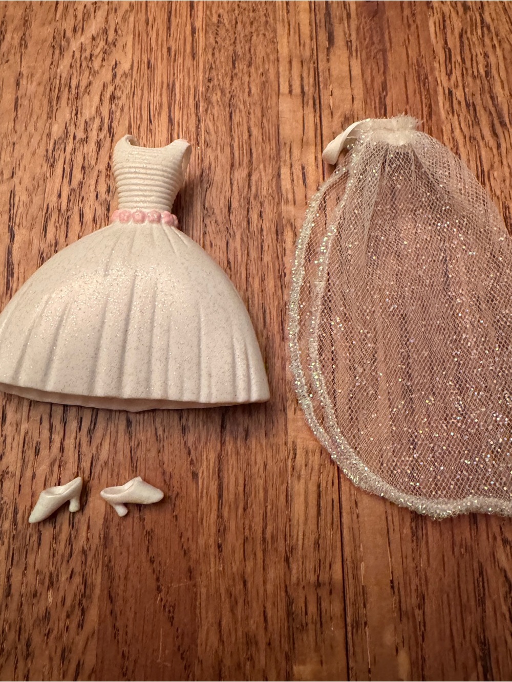 Vintage Polly Pocket Bride Wedding Dress Outfit Set – Glitter Veil & Heels 2000